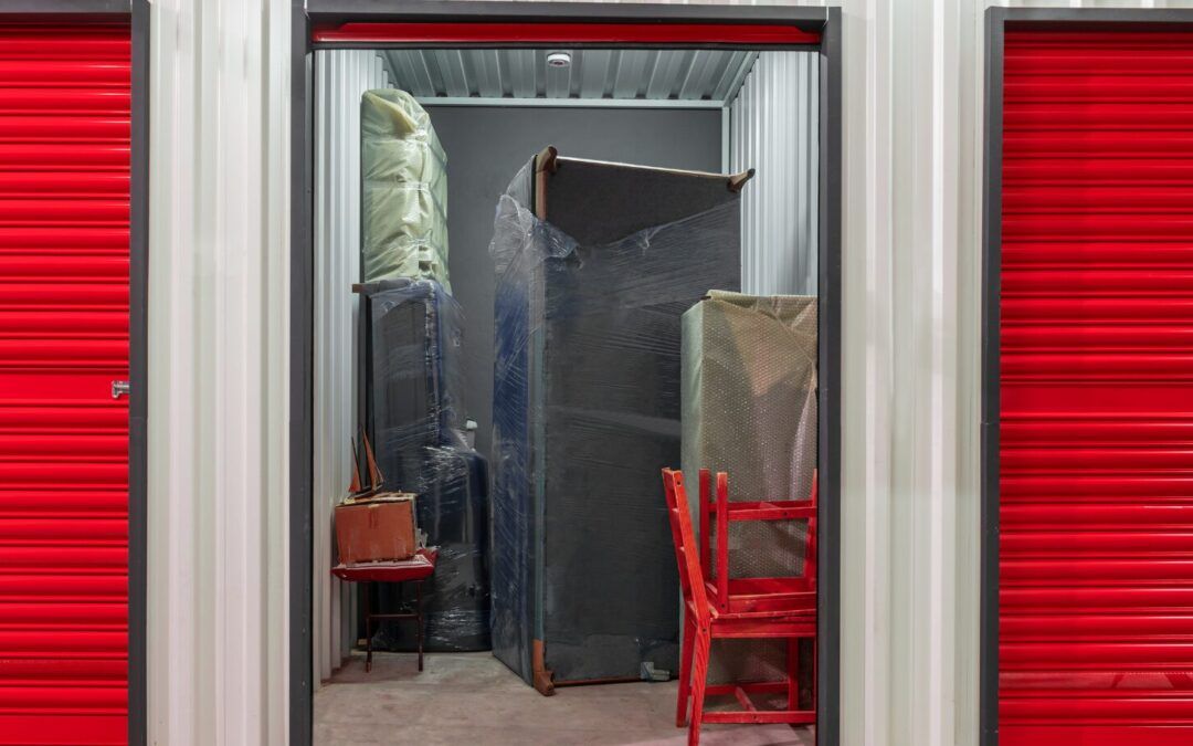 Differenze tra Self Storage indoor e outdoor: quale scegliere?